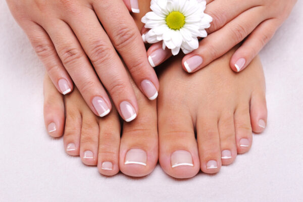 5 Sfaturi pentru o pedichiură perfectă făcută acasă