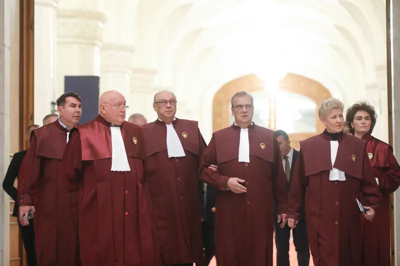 https://newsweek.ro/justitie/pensie-speciala-de-10000eur-si-sporuri-la-ccr-confidentialitate-conditii-grele-stres-doctorat