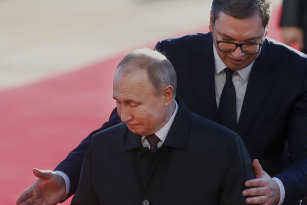 Moscova vrea să păstreze cooperarea cu Serbia după înfrângerea partidului lui Vucic